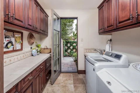 $4,800,000 | 18669 Via Catania, Rancho Santa Fe, CA 92091