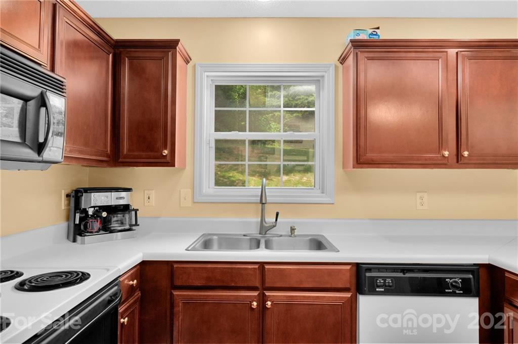 723 Cove Road Gastonia, NC 28052 - Photo 12 of 32 Gallery Image 12