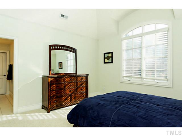 3012 Allansford Lane Raleigh, NC 27613 - Photo 18 of 25 Gallery Image 18