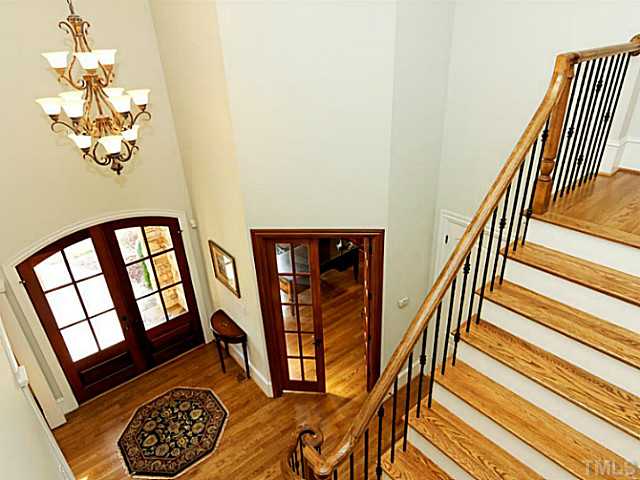 3012 Allansford Lane Raleigh, NC 27613 - Photo 3 of 25 Gallery Image 3