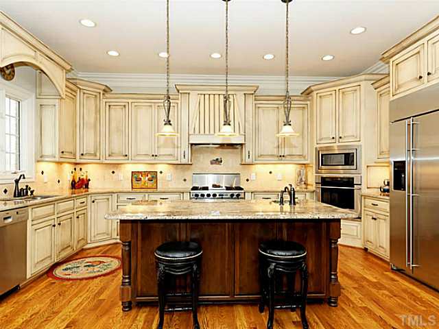 3012 Allansford Lane Raleigh, NC 27613 - Photo 6 of 25 Gallery Image 6