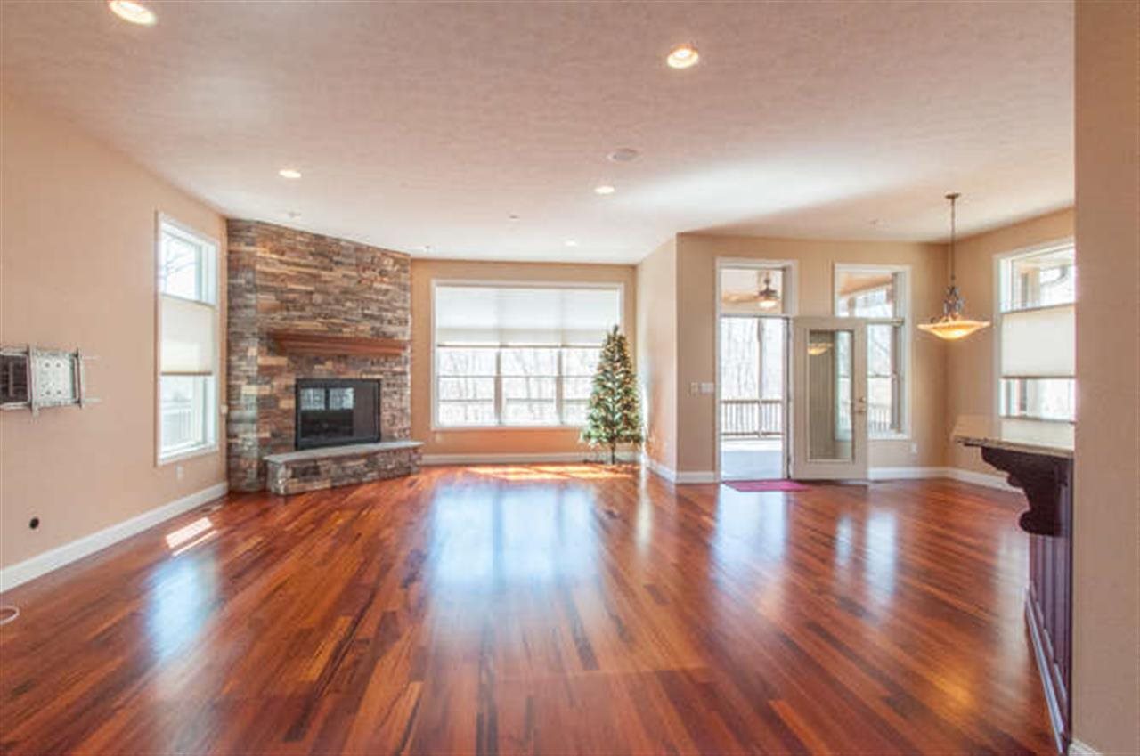 2772 Pointe Cove Road Bloomington, IN 47401 - Photo 4 of 30 Gallery Image 4
