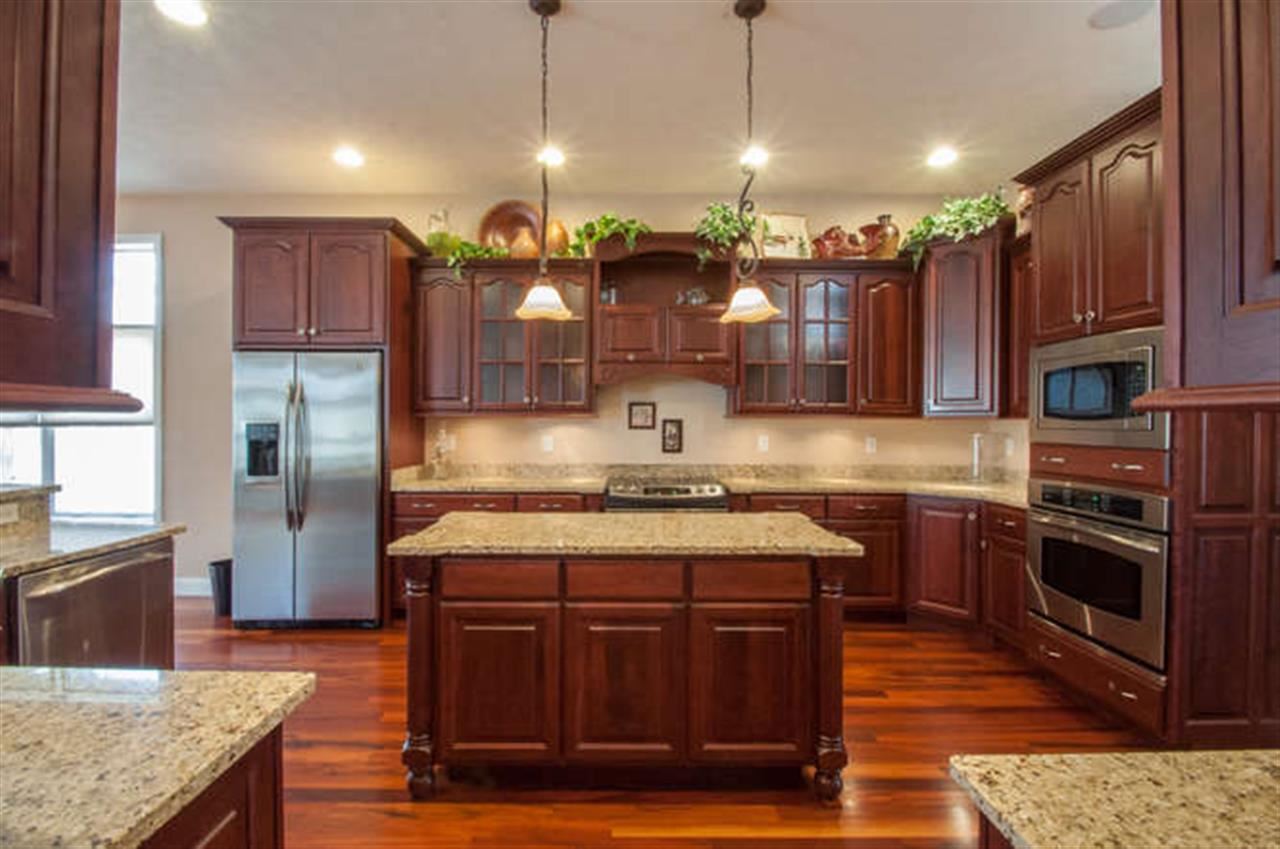2772 Pointe Cove Road Bloomington, IN 47401 - Photo 8 of 30 Gallery Image 8