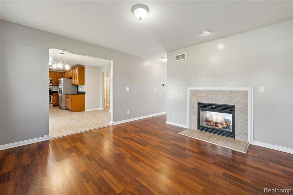 205 Eastlawn Drive Rochester, MI 48307 - Photo 12 of 46