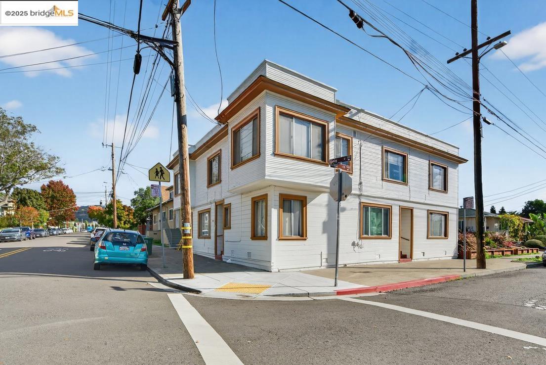 2701 Grant Street Berkeley, CA 94703 - Photo 3 of 3 a front view of a building with street view
