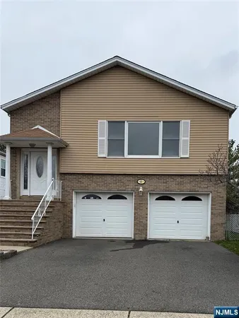 $789,000 | 60 Jackson Place, Moonachie, NJ 07074