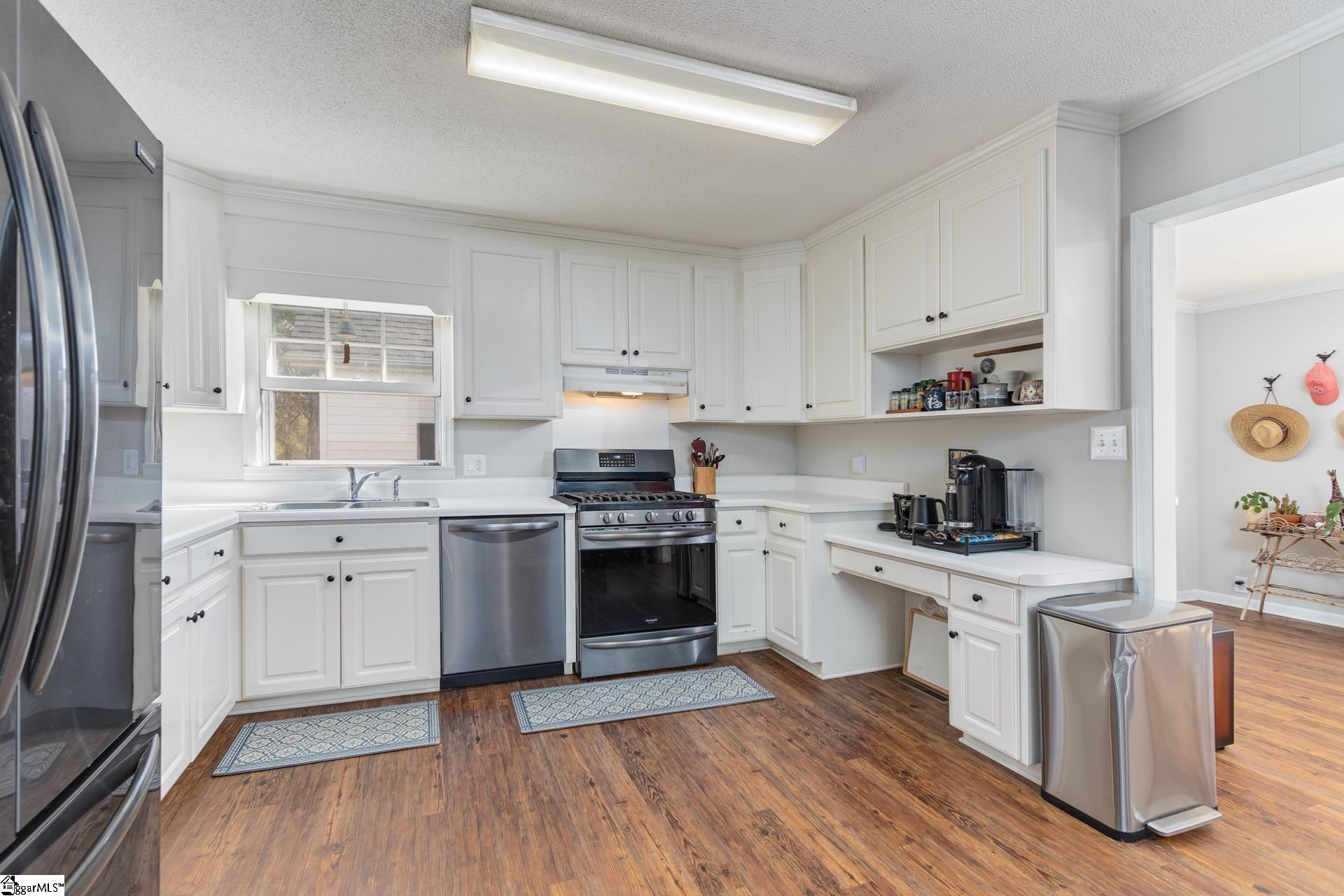 215 Cain Road Laurens, SC 29360 - Photo 11 of 36 Gallery Image 11