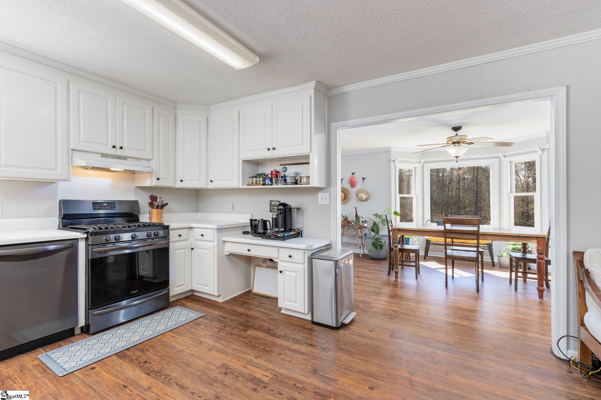 215 Cain Road Laurens, SC 29360 - Photo 12 of 36 Gallery Image 12