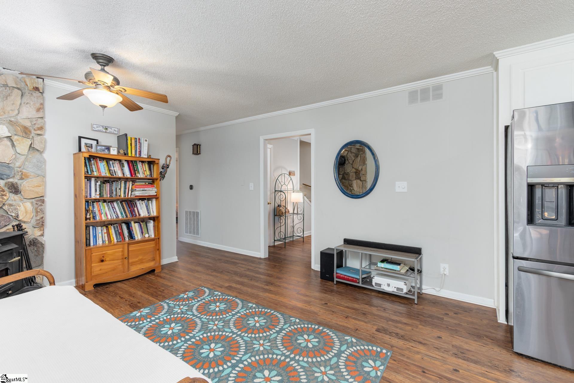 215 Cain Road Laurens, SC 29360 - Photo 14 of 36 Gallery Image 14