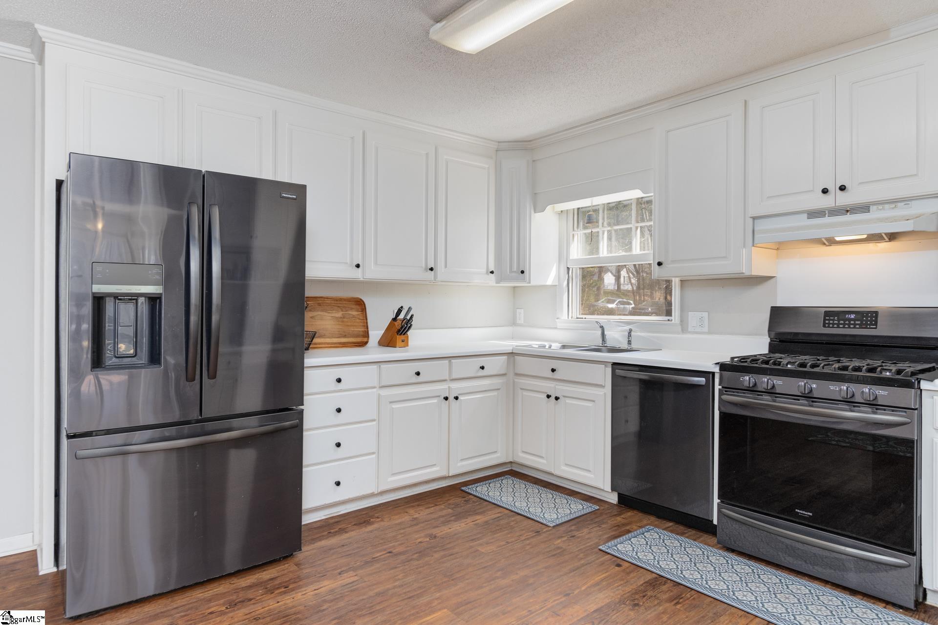 215 Cain Road Laurens, SC 29360 - Photo 10 of 36 Gallery Image 10