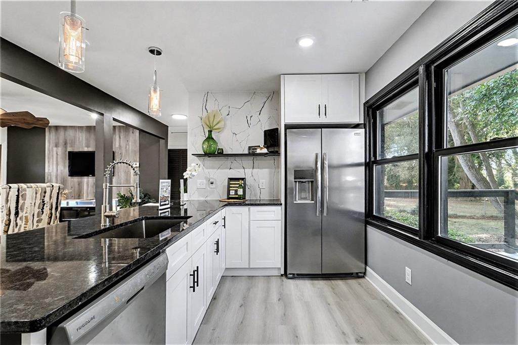 1853 Pinedale Place Decatur, GA 30032 - Photo 8 of 33