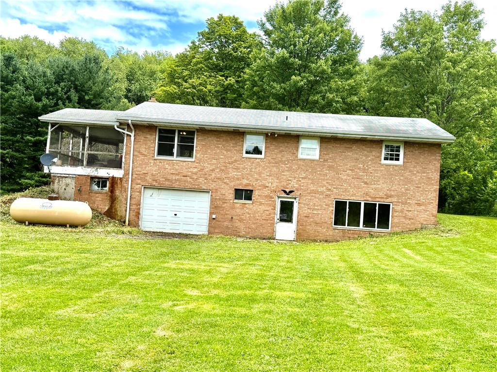 481 Enon Road Enon Valley, PA 16120 - Photo 27 of 33 Home from back