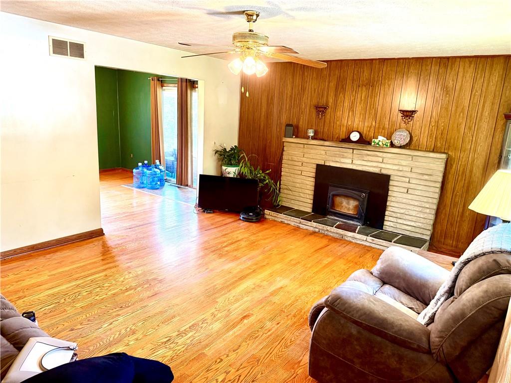 481 Enon Road Enon Valley, PA 16120 - Photo 3 of 33