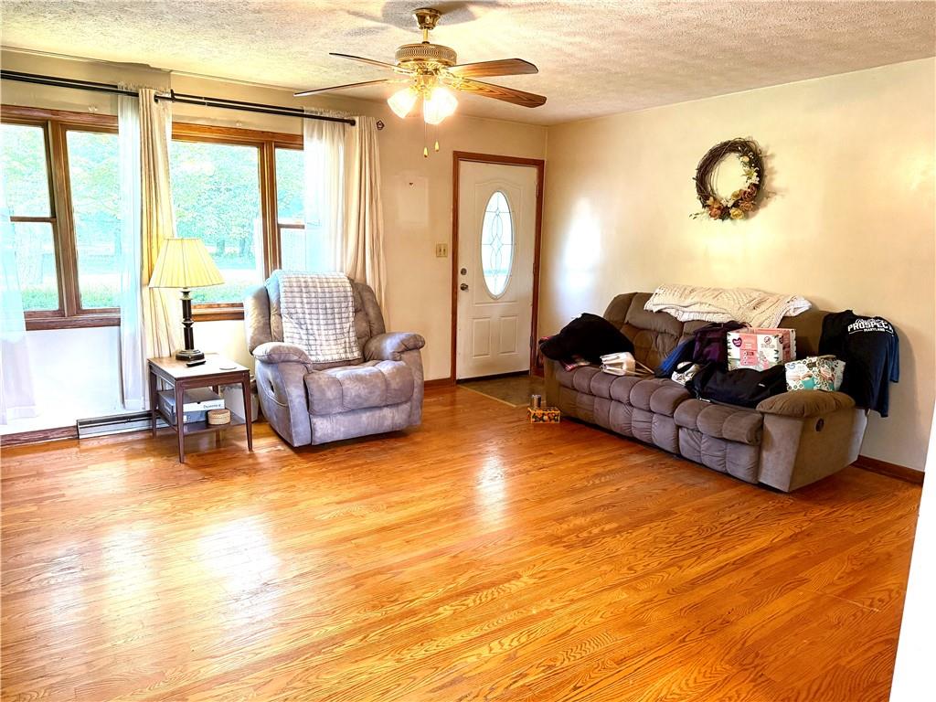 481 Enon Road Enon Valley, PA 16120 - Photo 4 of 33