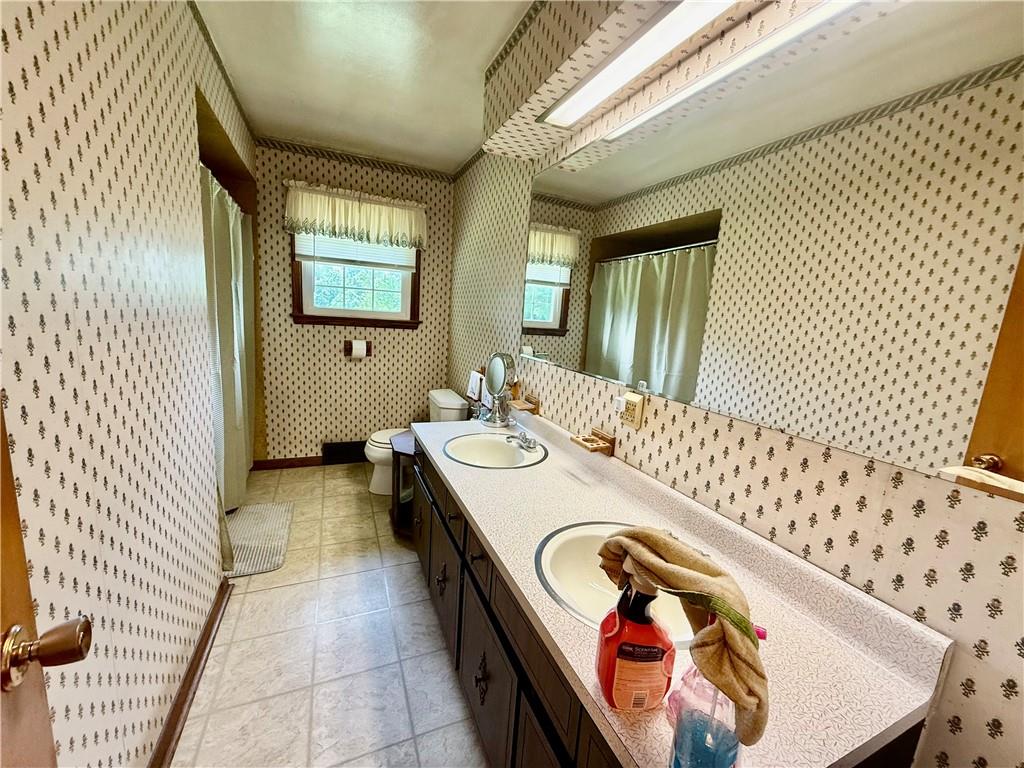 481 Enon Road Enon Valley, PA 16120 - Photo 10 of 33 Double sink bathroom