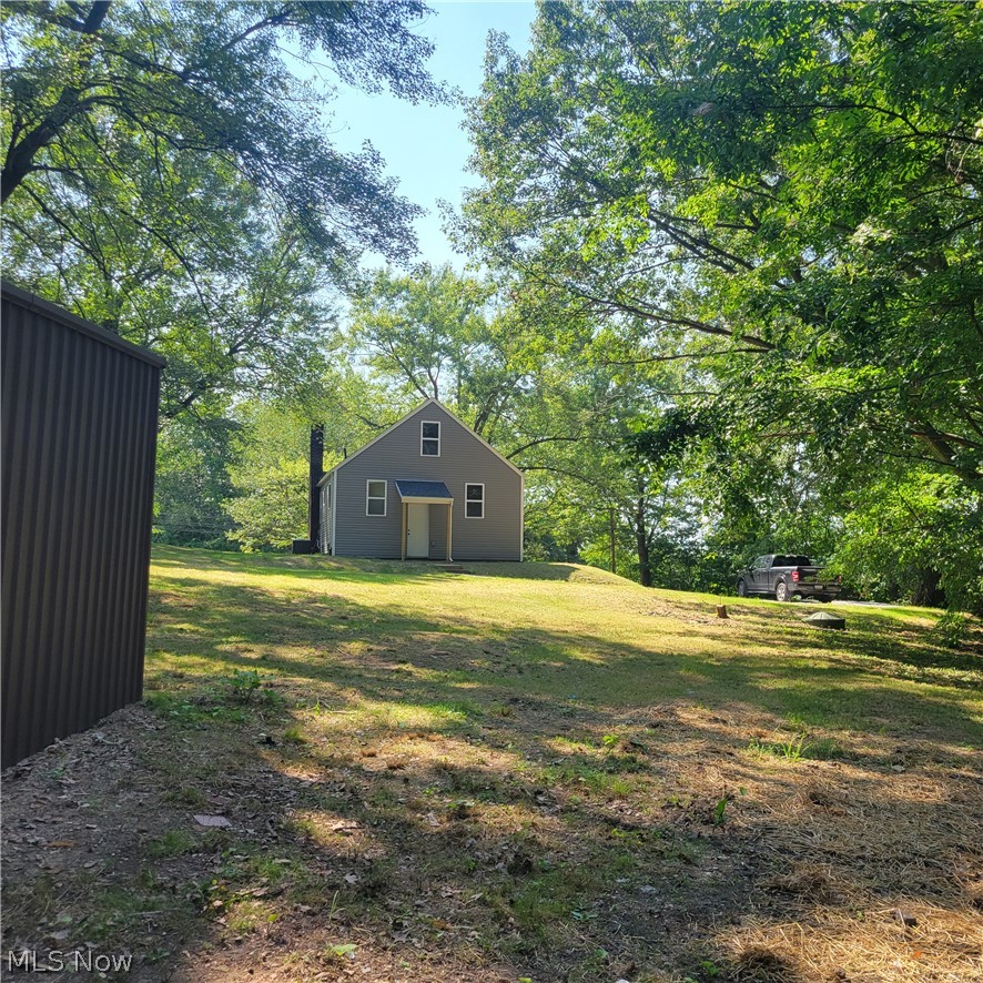 1500 Warner Road Southeast Canton, OH 44707 - Photo 20 of 21 View of yard