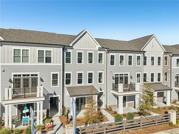 $399,900 | 532 Alice Way, Unit D8, Cumming, GA 30040