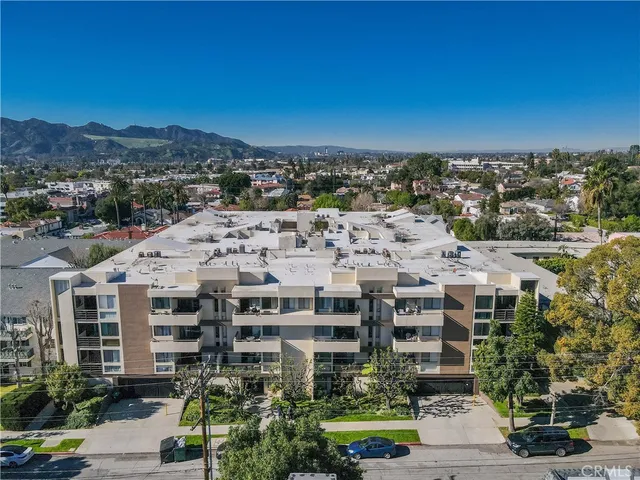 $3,950 | 1305 North Columbus Avenue, Unit 103, Glendale, CA 91202
