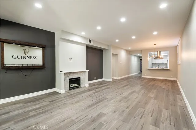 $3,950 | 1305 North Columbus Avenue, Unit 103, Glendale, CA 91202