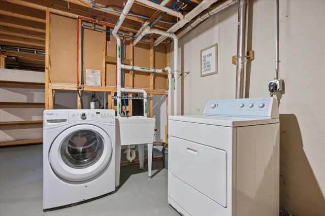 $399,900 | 1234 Essex Street, Bangor, ME 04401