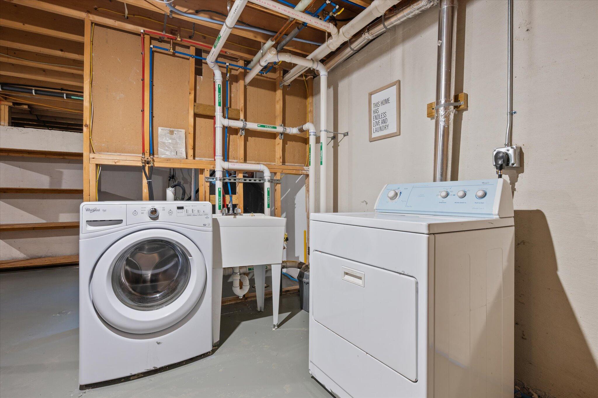 1234 Essex Street Bangor, ME 04401 - Photo 30 of 37 31-Laundry