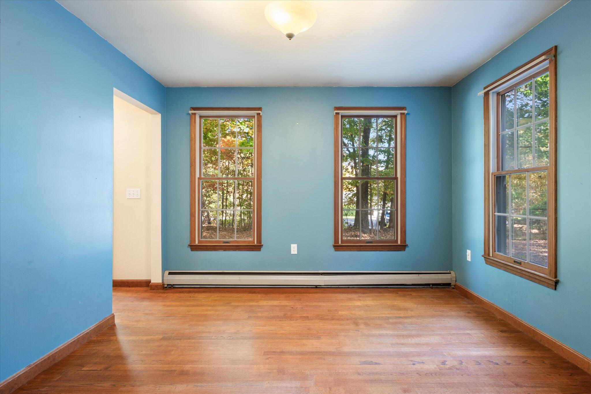 1234 Essex Street Bangor, ME 04401 - Photo 8 of 37 11-Family Room