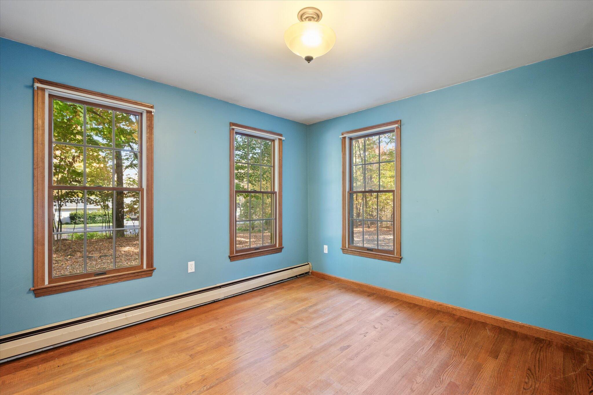 1234 Essex Street Bangor, ME 04401 - Photo 9 of 37 12-Family Room