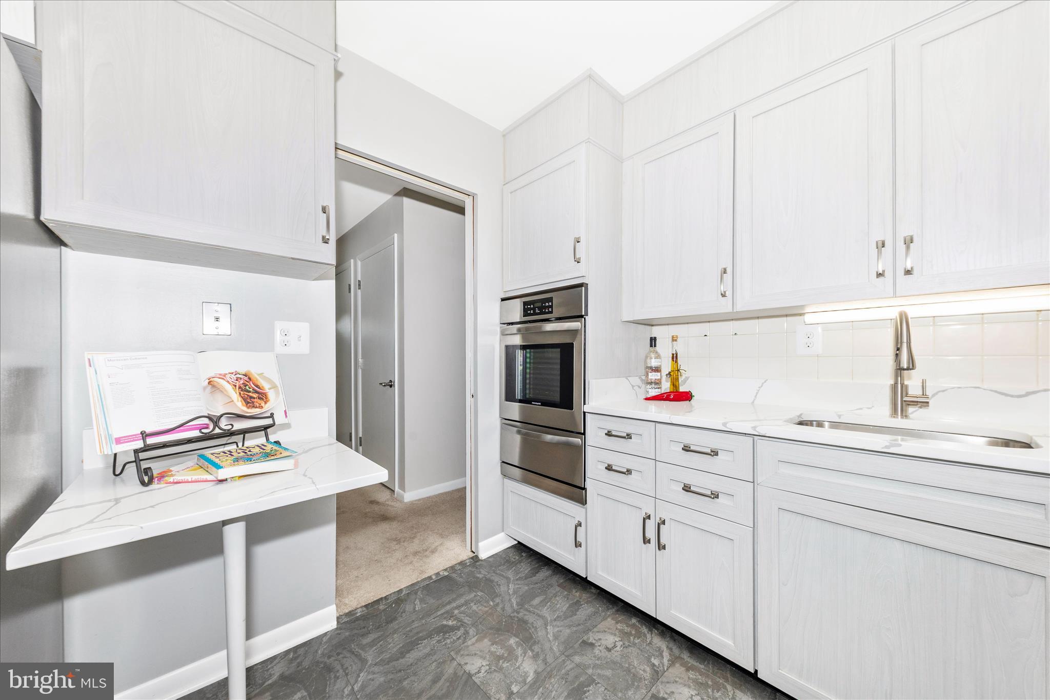 11813 Renick Lane Silver Spring, MD 20904 - Photo 17 of 50 Kitchen