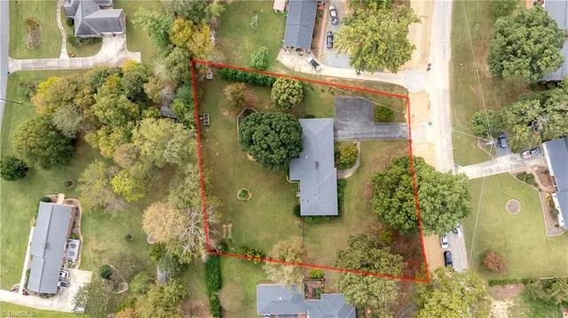 $379,900 | 309 Elam Avenue, Ramseur, NC 27316