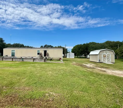 $108,000 | 1535 Bayview Drive, Palacios, TX 77465