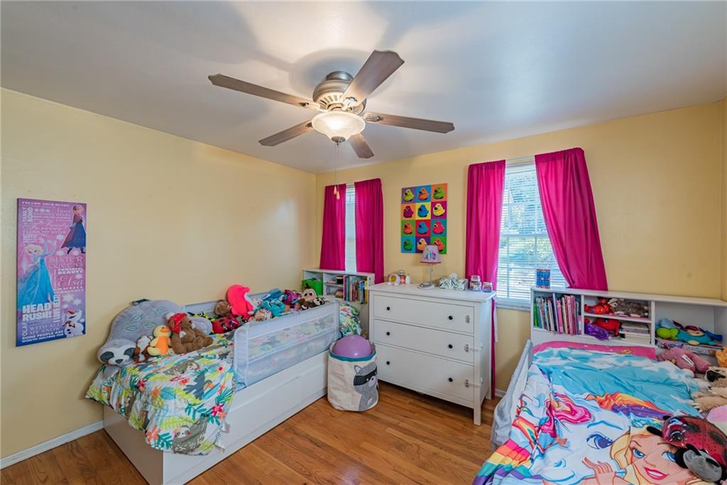 1353 Cathell Road Pittsburgh, PA 15236 - Photo 17 of 25 Gallery Image 17