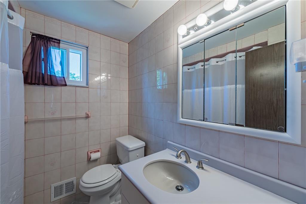 1353 Cathell Road Pittsburgh, PA 15236 - Photo 20 of 25 Gallery Image 20