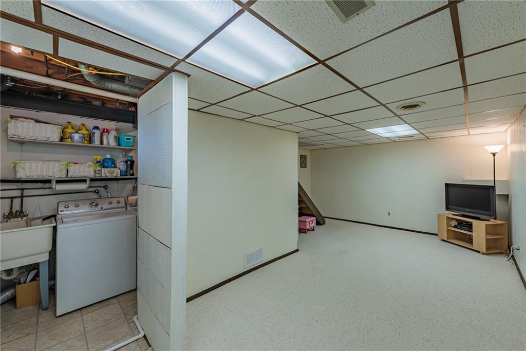 1353 Cathell Road Pittsburgh, PA 15236 - Photo 22 of 25 Gallery Image 22