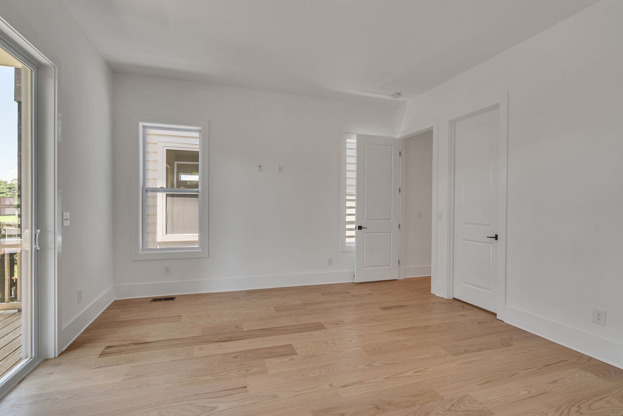 6203 A Morrow Road Nashville, TN 37209 - Photo 10 of 18 a view of an empty room with a window
