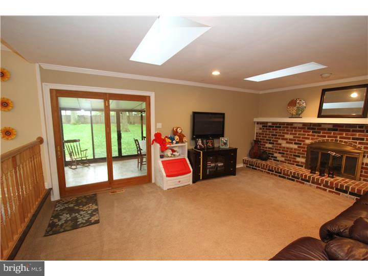 745 Bridgeview Road Langhorne, PA 19053 - Photo 13 of 25 Family Room