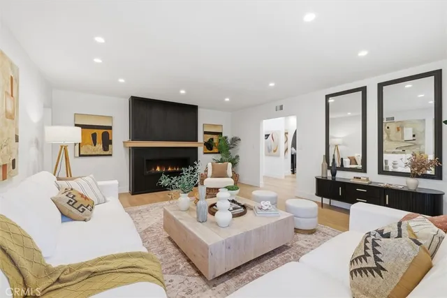 $2,949,000 | 1210 Los Altos Avenue, Long Beach, CA 90815