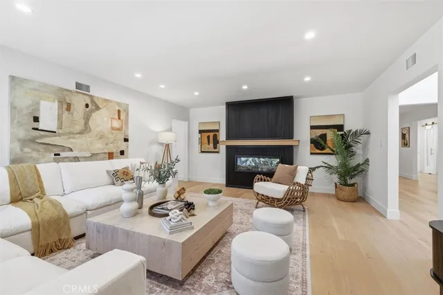 $2,949,000 | 1210 Los Altos Avenue, Long Beach, CA 90815