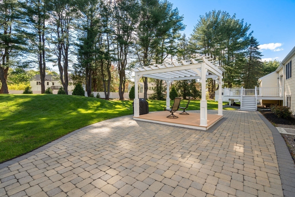 13 Pinecrest Road Andover, MA 01810 - Photo 35 of 40