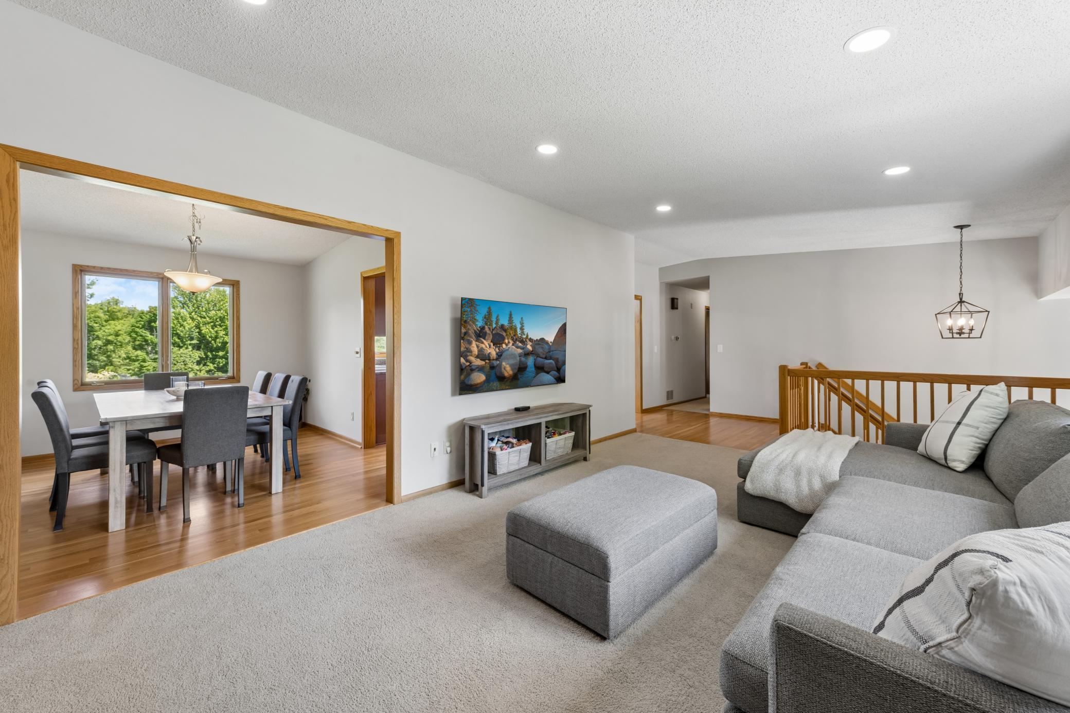 6015 Creek Ridge Court Minnetonka, MN 55345 - Photo 6 of 36
