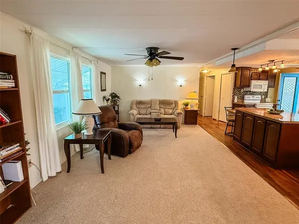 $165,000 | 1401 West Highway 50, Unit 32, Clermont, FL 34711