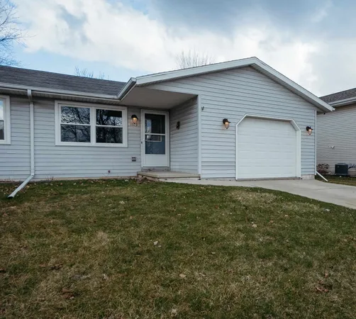 $214,000 | 1519 Fairlawn Avenue, North Fond du Lac, WI 54937