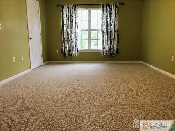 $2,650 | 141 Forest Drive, Piscataway, NJ 08854
