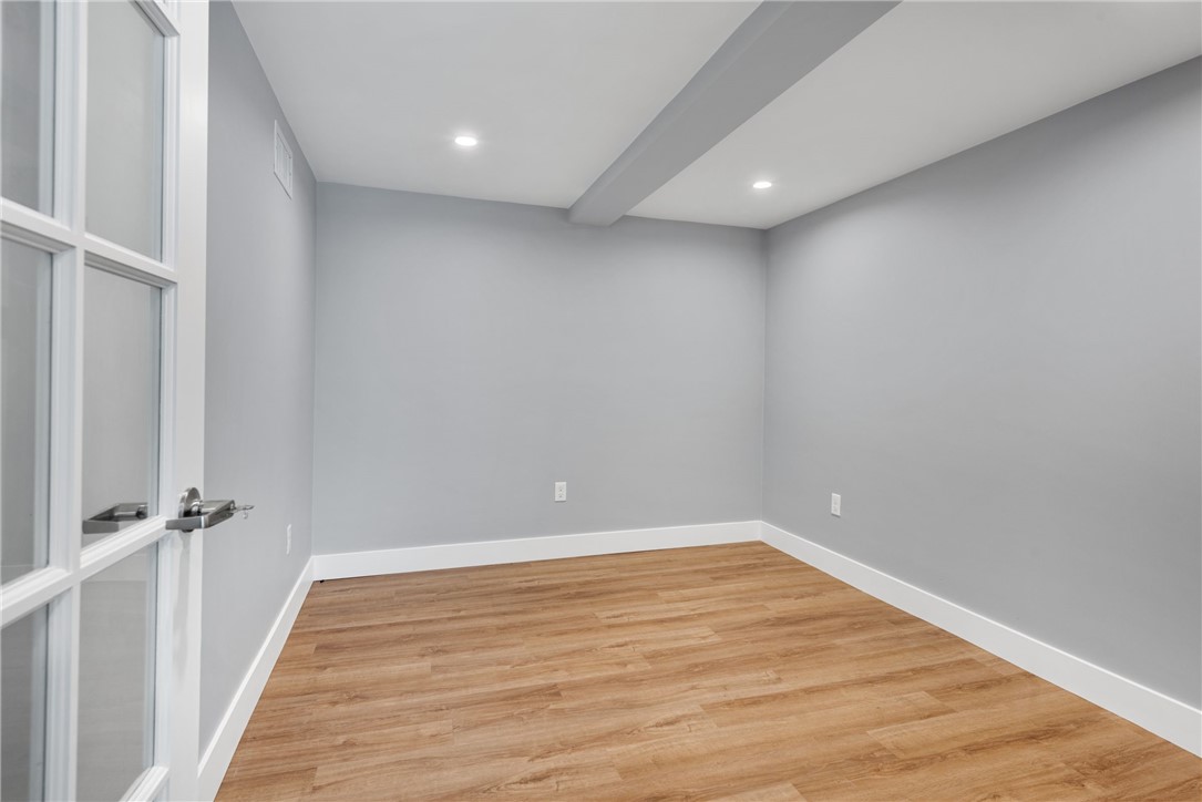 286 Riverside Drive Tiverton, RI 02878 - Photo 33 of 41