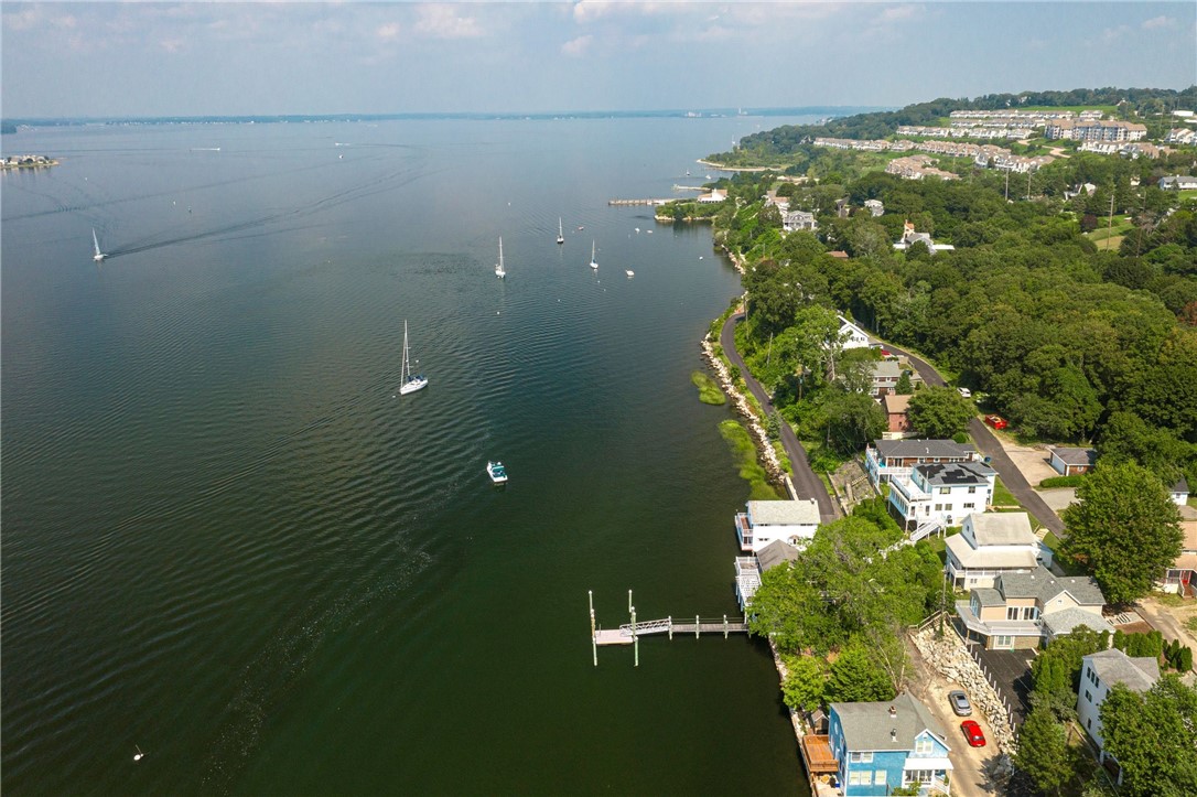 286 Riverside Drive Tiverton, RI 02878 - Photo 38 of 41