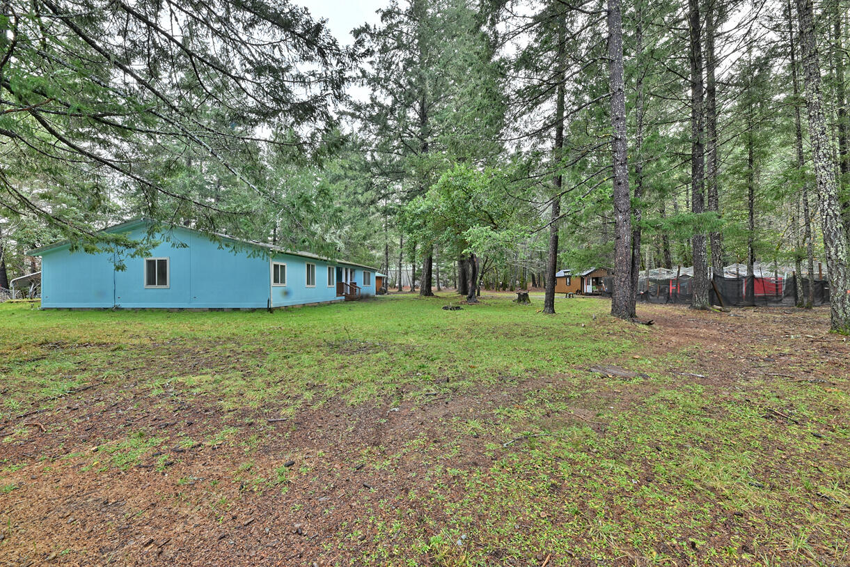 2056 Rockydale Road Cave Junction, OR 97523 - Photo 20 of 37 Gallery Image 20