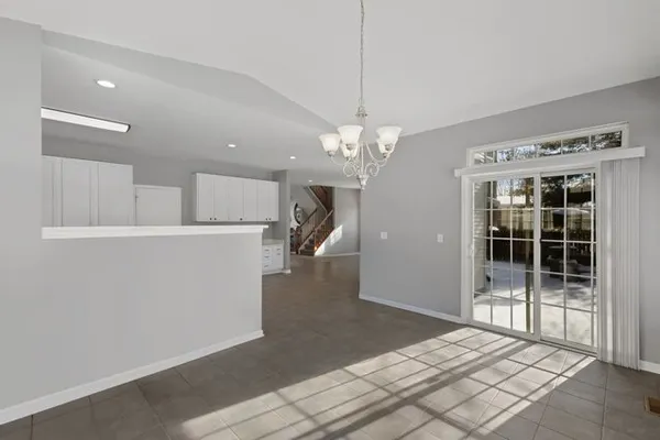 $449,000 | 1804 Thornapple Way, Aurora, IL 60504