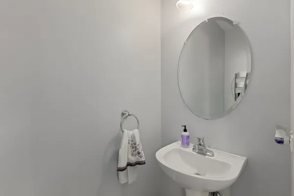 $449,000 | 1804 Thornapple Way, Aurora, IL 60504