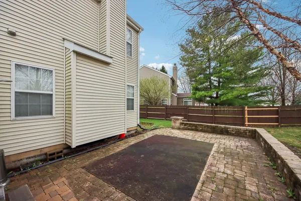 $449,000 | 1804 Thornapple Way, Aurora, IL 60504