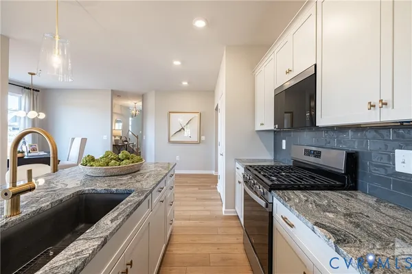 $526,608 | 374 Bayberry Lane, Zion Crossroads, VA 22942