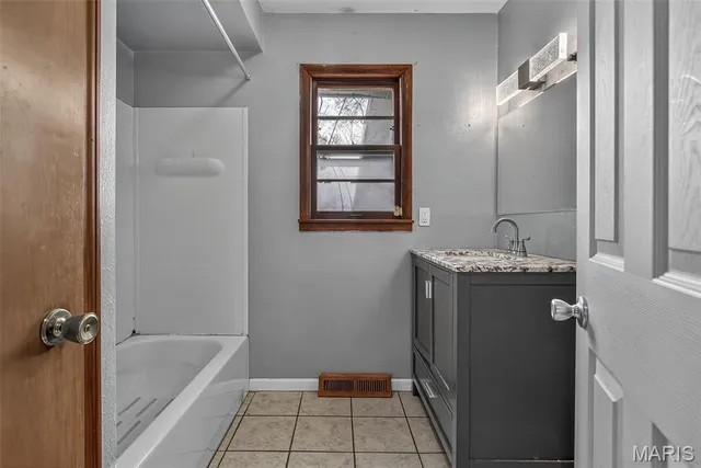 $135,000 | 210 Hickory Street, Farmington, MO 63640